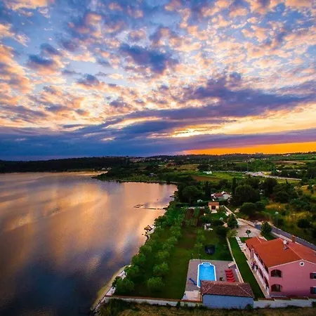 Zuccon Comfortable Holiday Villa Medulin