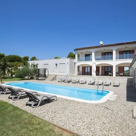 Zuccon Comfortable Holiday