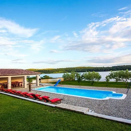 Zuccon Comfortable Holiday Vila